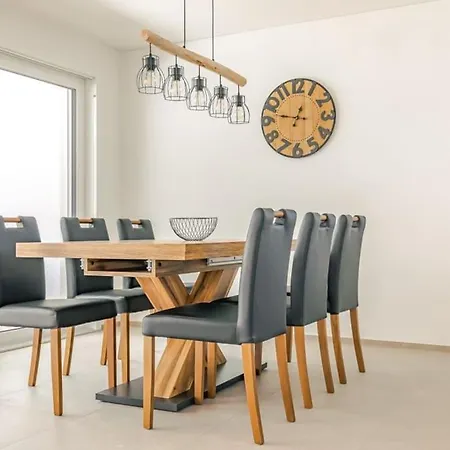 アパート Niesen - Aare Jungfrau Ag