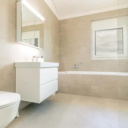 Niesen - Aare Jungfrau Ag Appartamento *