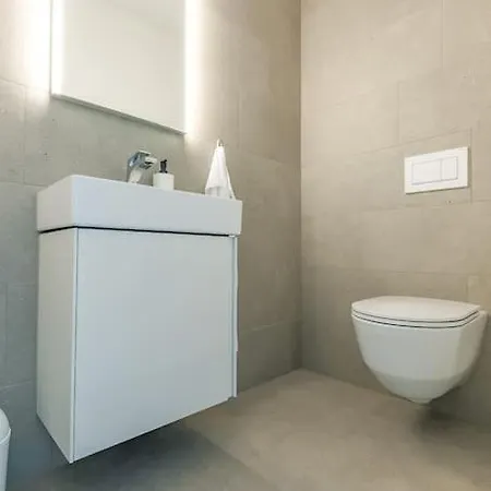 公寓 Niesen - Aare Jungfrau Ag